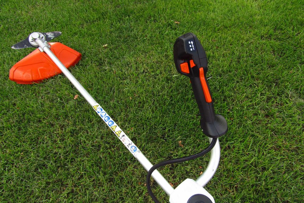 Podkaszarka akumulatorowa Stihl Fsa 200  super stan