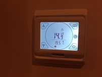 Termostato para piso radiante eléctrico