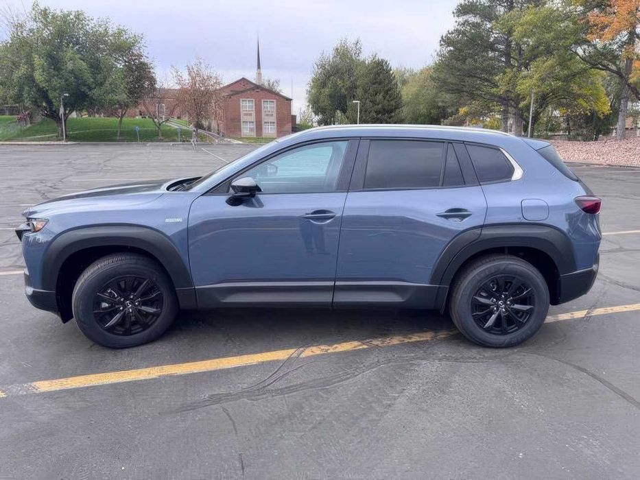 Mazda CX-50      2025