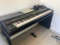 Piano Digital Roland RD-300GX