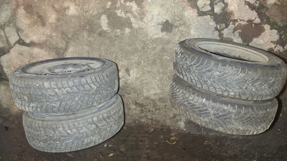 диски з зимовою резиною