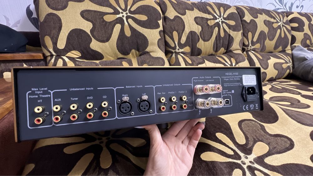 Усилитель HEGEL H100