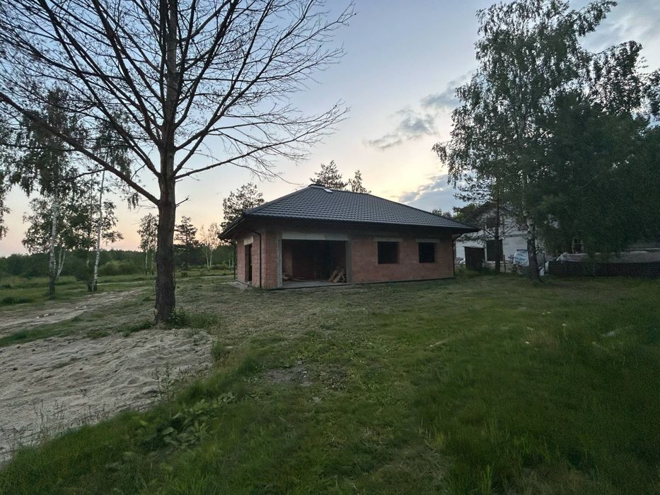 Domy w stanie surowym w Jagodniku