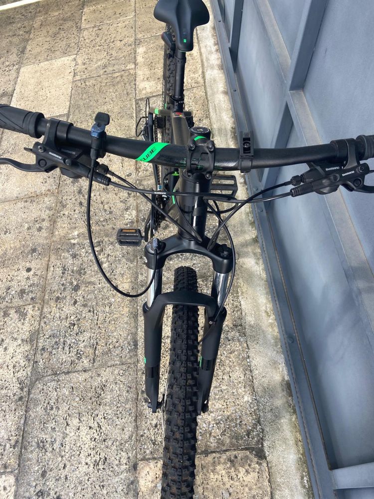 Bicicleta de montanha Cube Aim