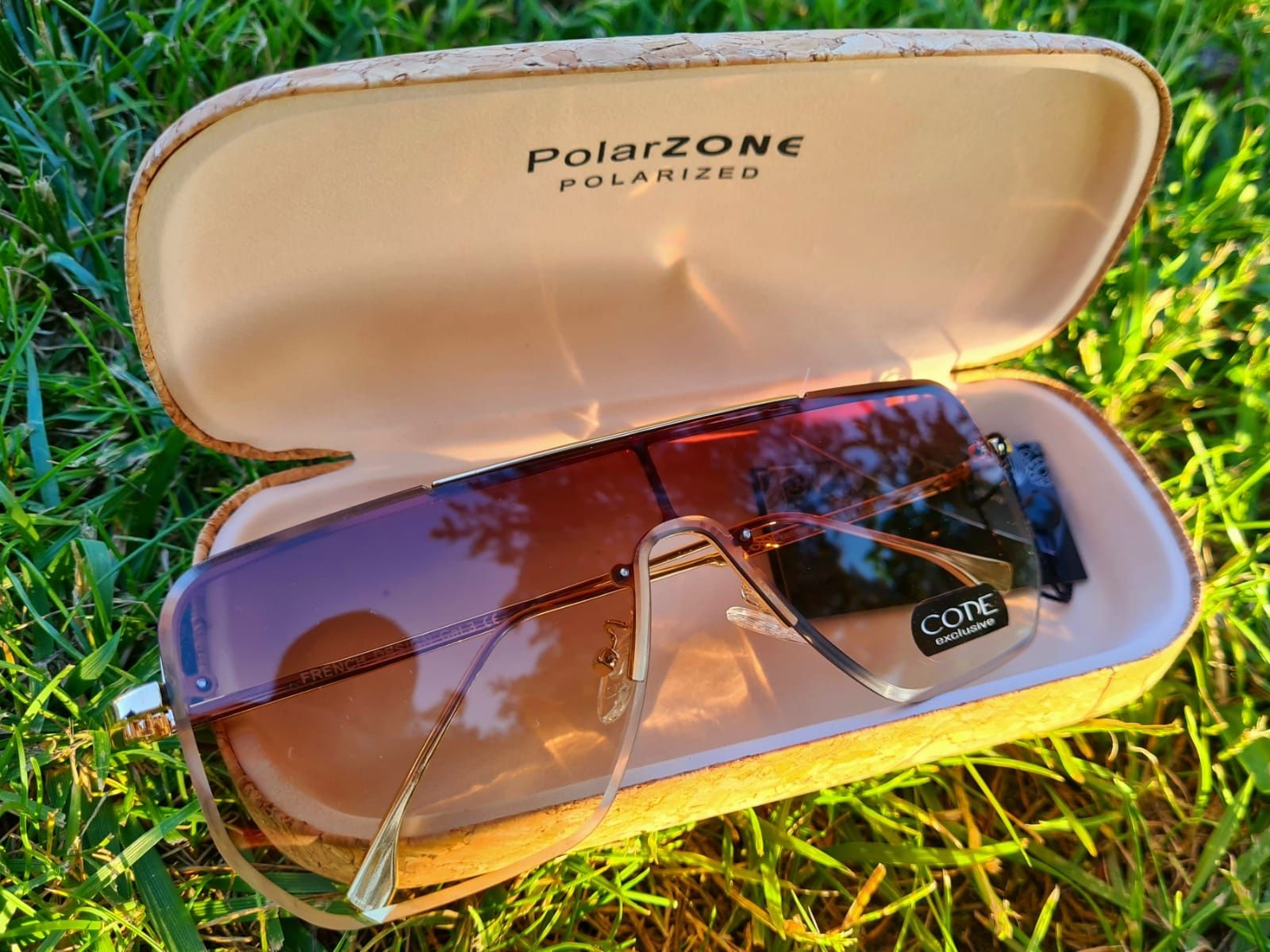 Nowe modne okulary przeciwsłoneczne damskie marki Code