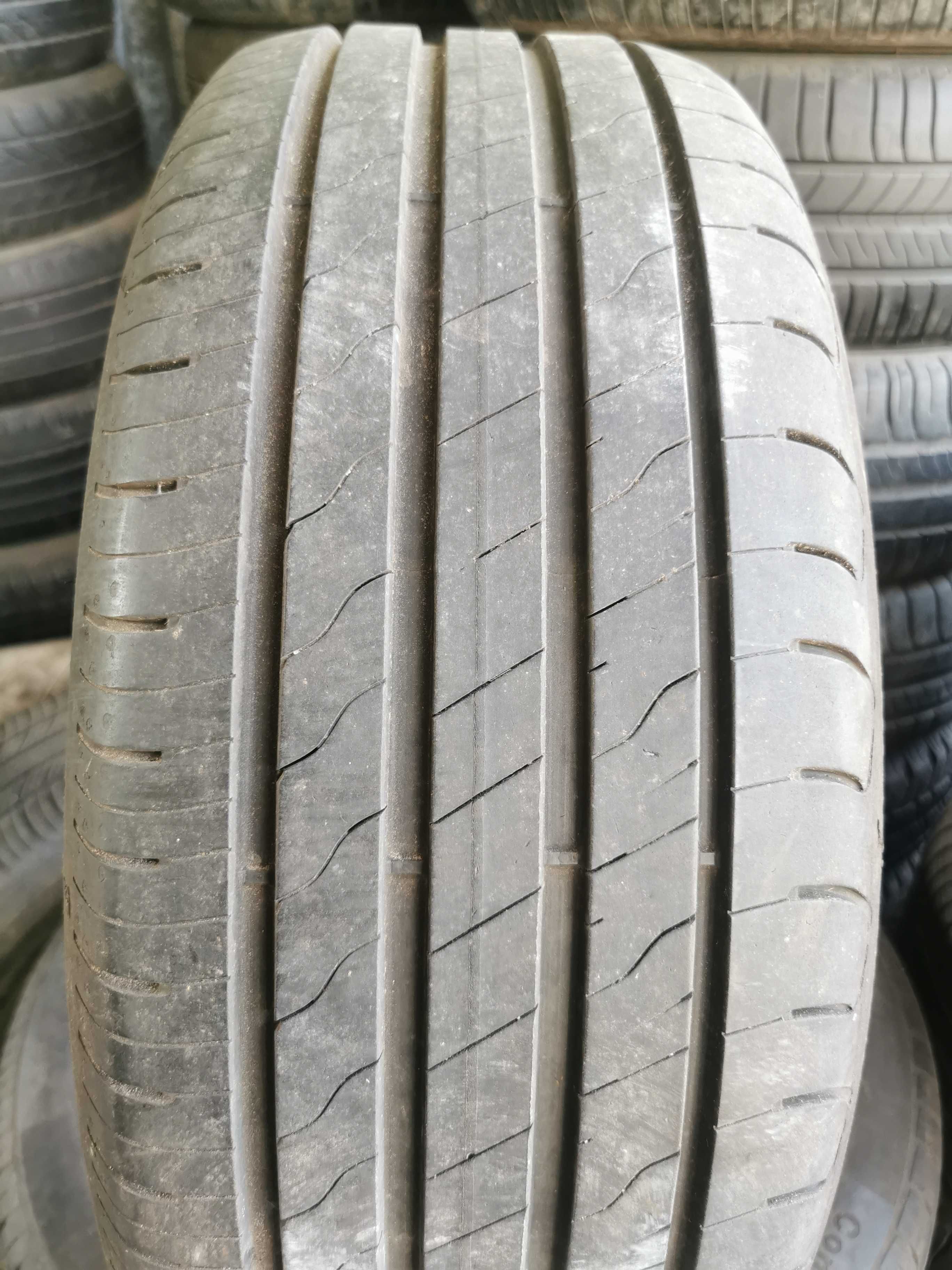 1szt Goodyear efficient grip performance 2