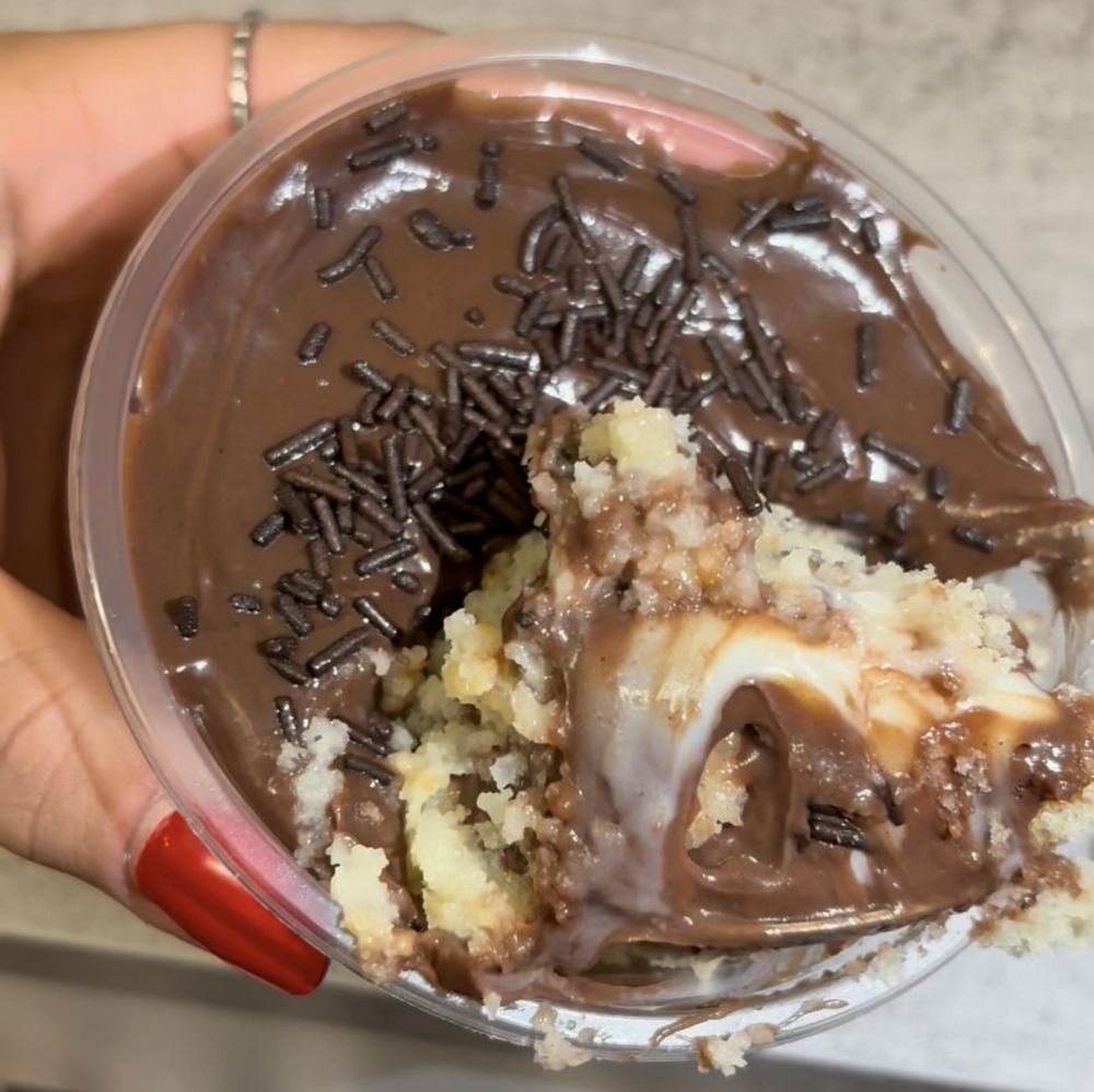 Bolo de pote e torta de pão com frango cremoso