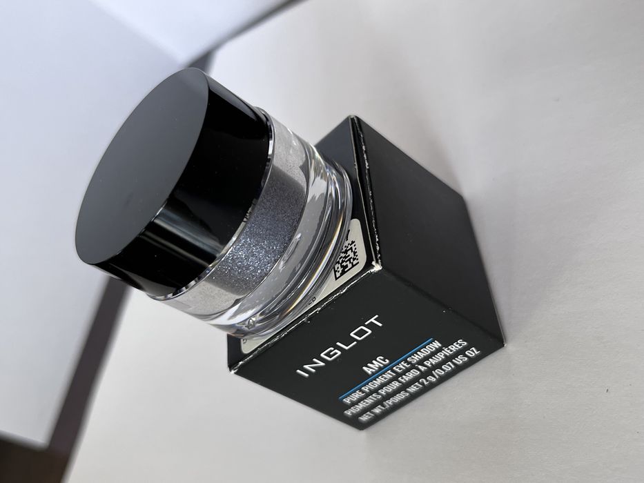 Nowy Cień sypki inglot 137