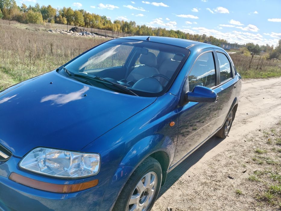 Шевроле авео 2005 ,автомат, газ бензин