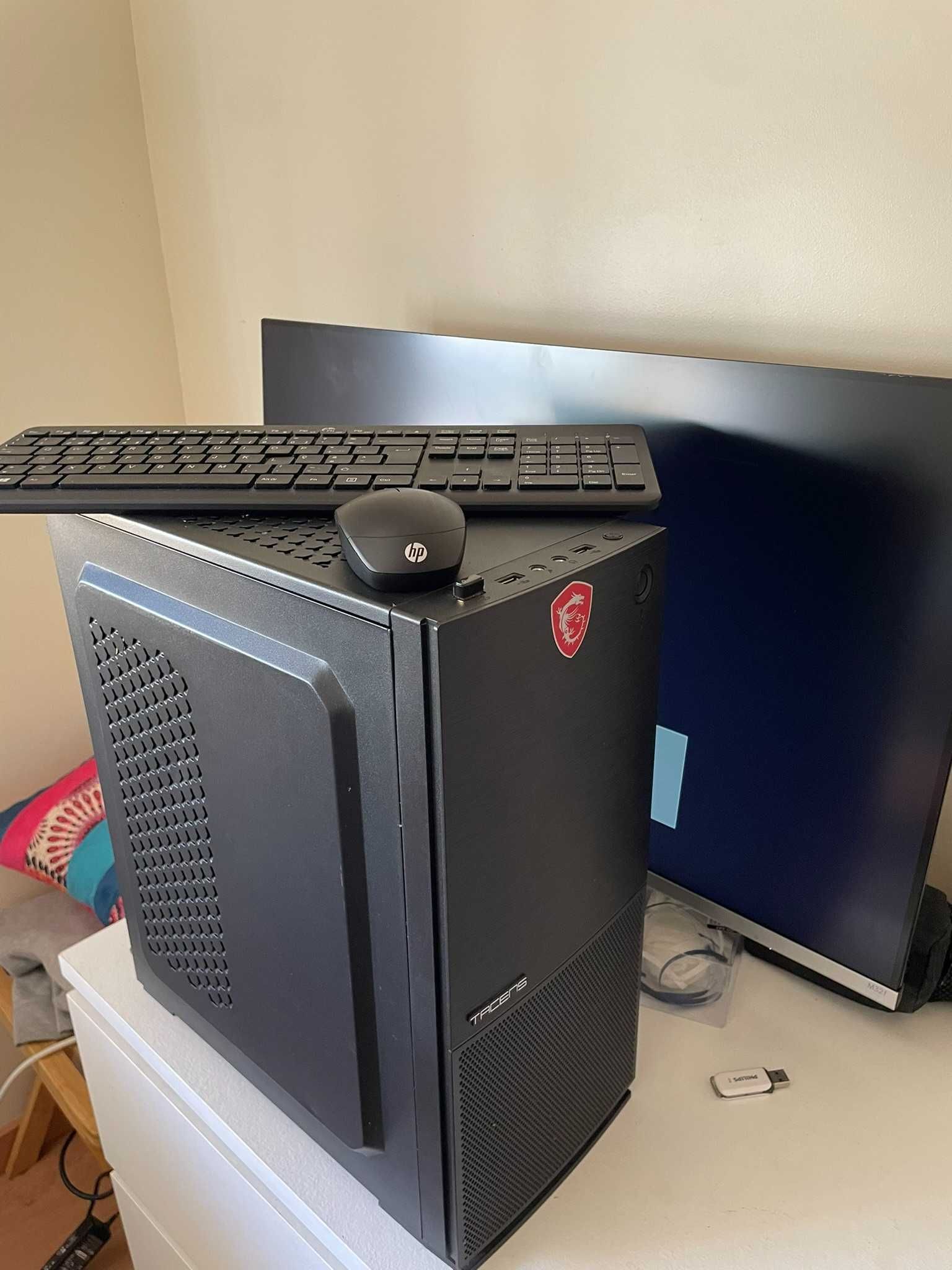 Pc Desktop Completo (i3 12100f + Geforce gtx 1650 4Gb + 32Gb) Usado