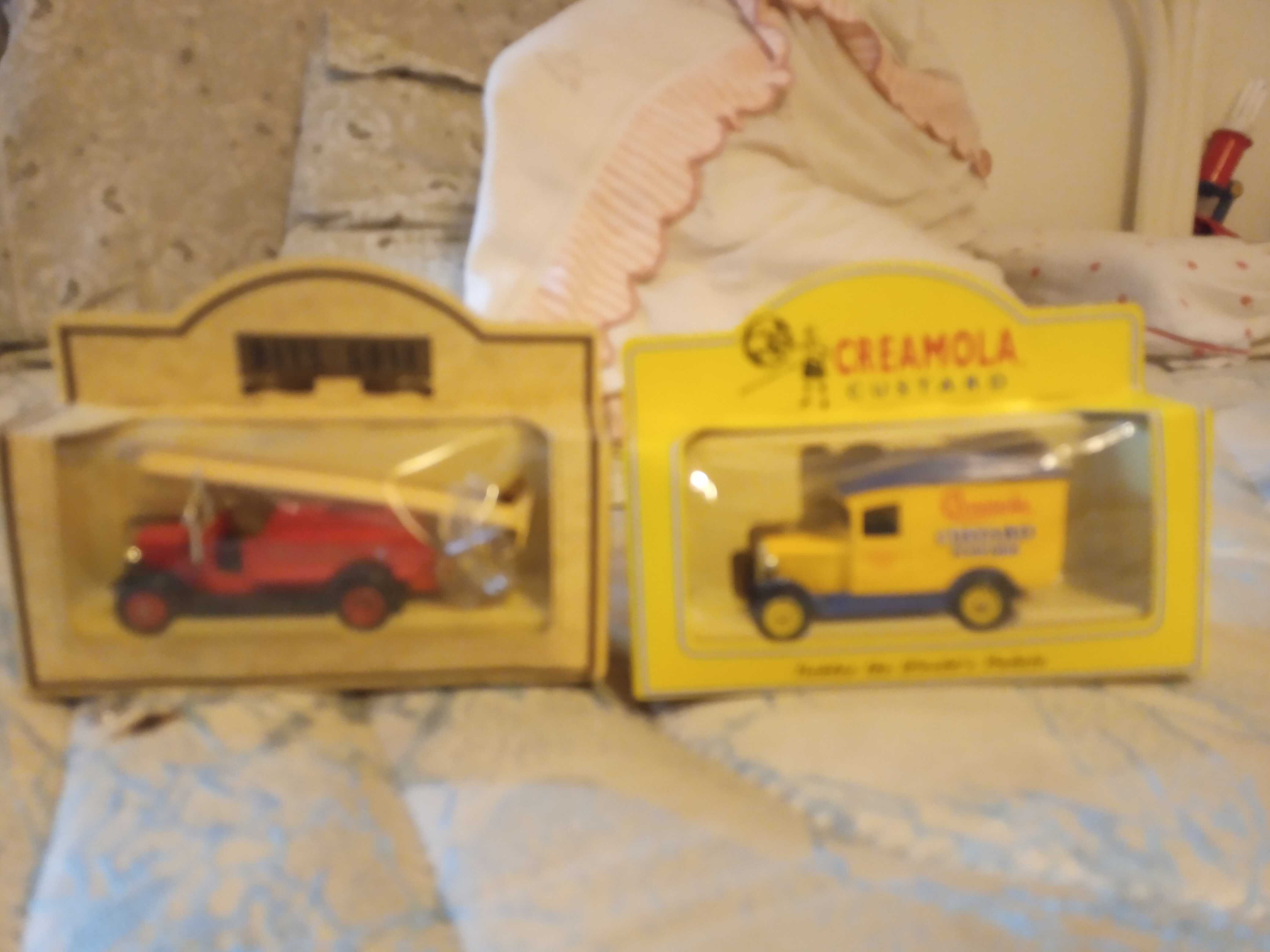 Colecção de carros antigos ingleses miniaturas