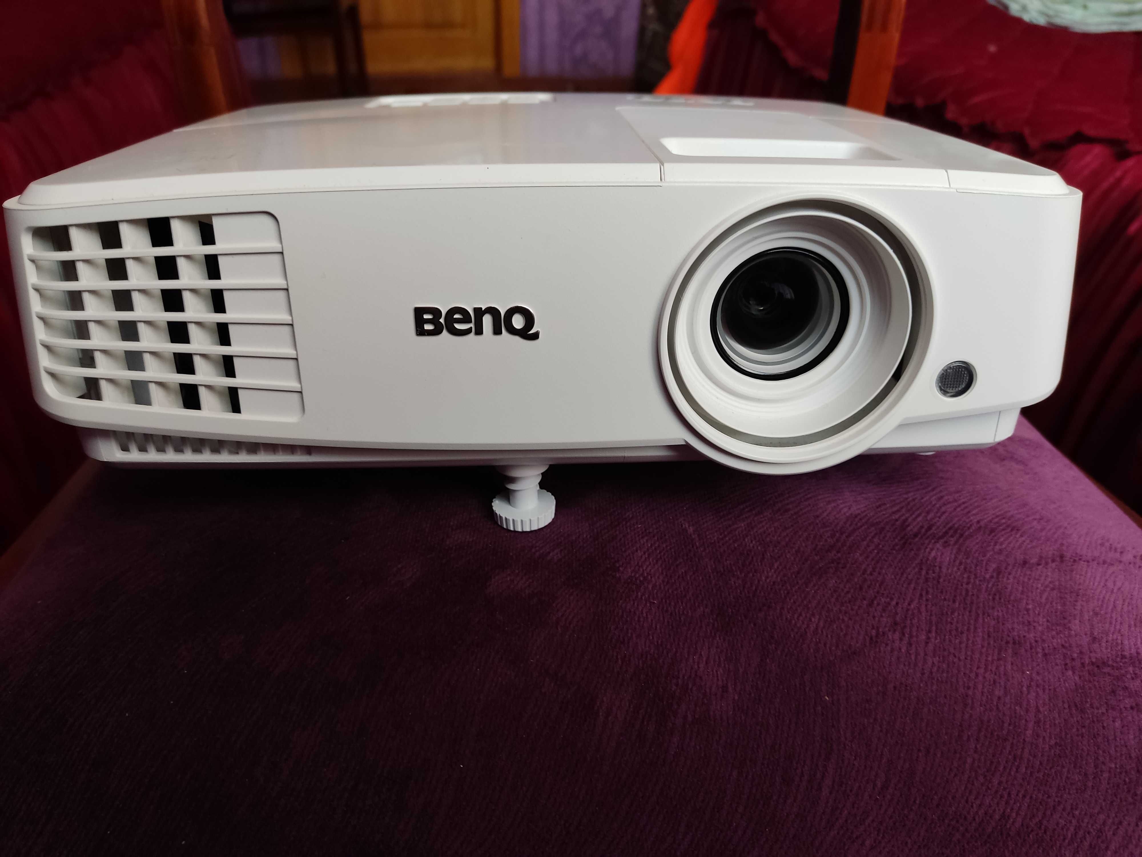 Проектор BenQ TW529 (1280 x 800, 3300 люменів, 105 годин )