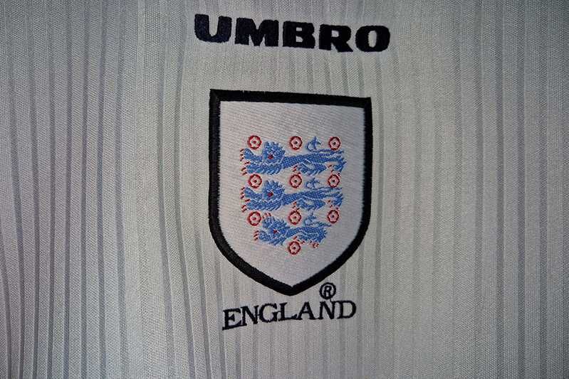 Anglia - The F.A. Umbro VapaTech 1997-99 home size: M-152