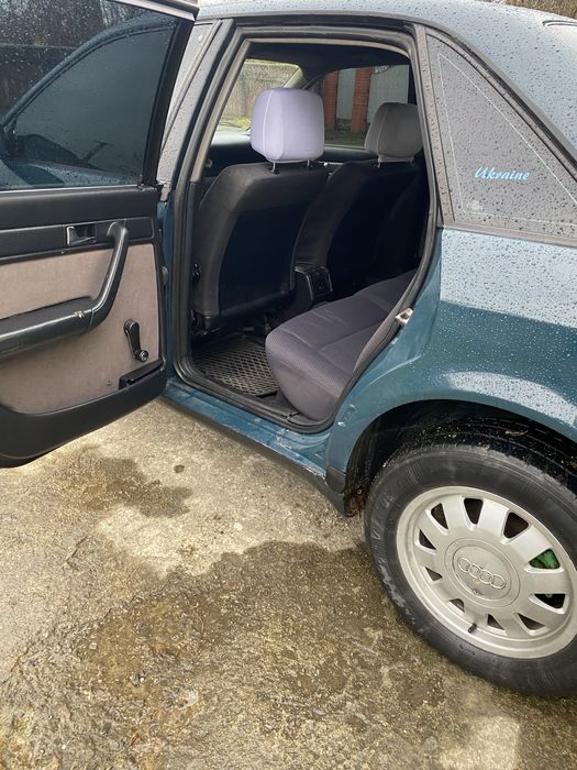 Ауді 2.3 бензин 1993 р