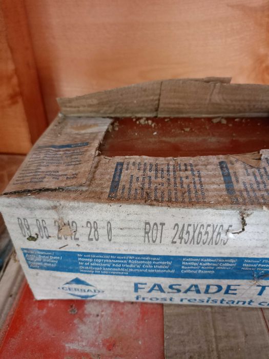 Płytki ceramiczne elewacja gładka rott