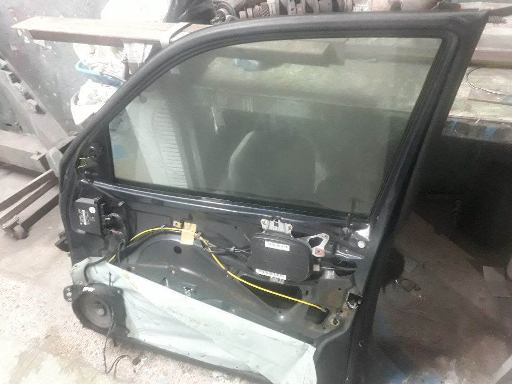 Porta mercedes E