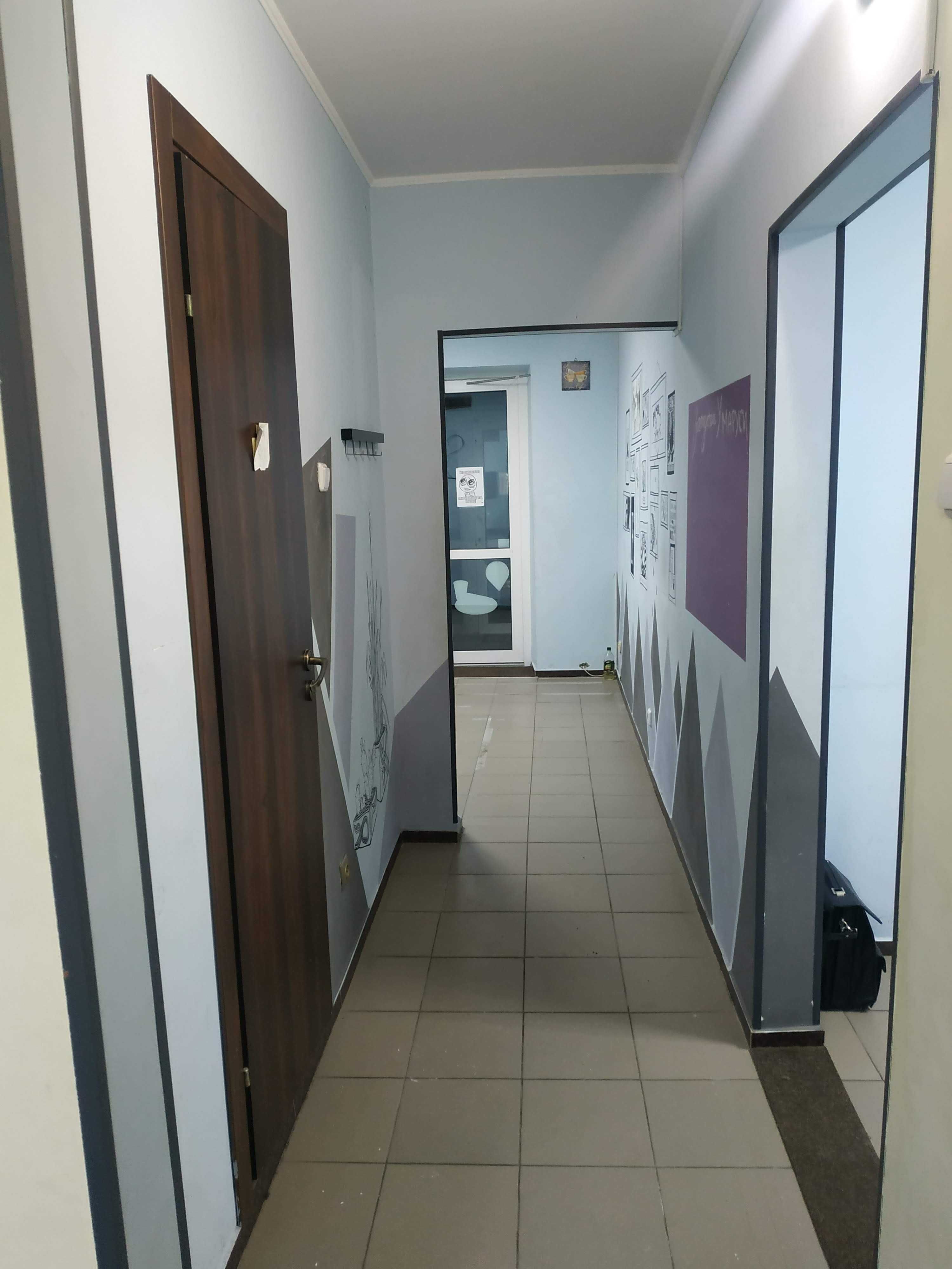 43 м2 фасадне приміщення окремий вхід 1-й поверх Межова/Вітряні гори
