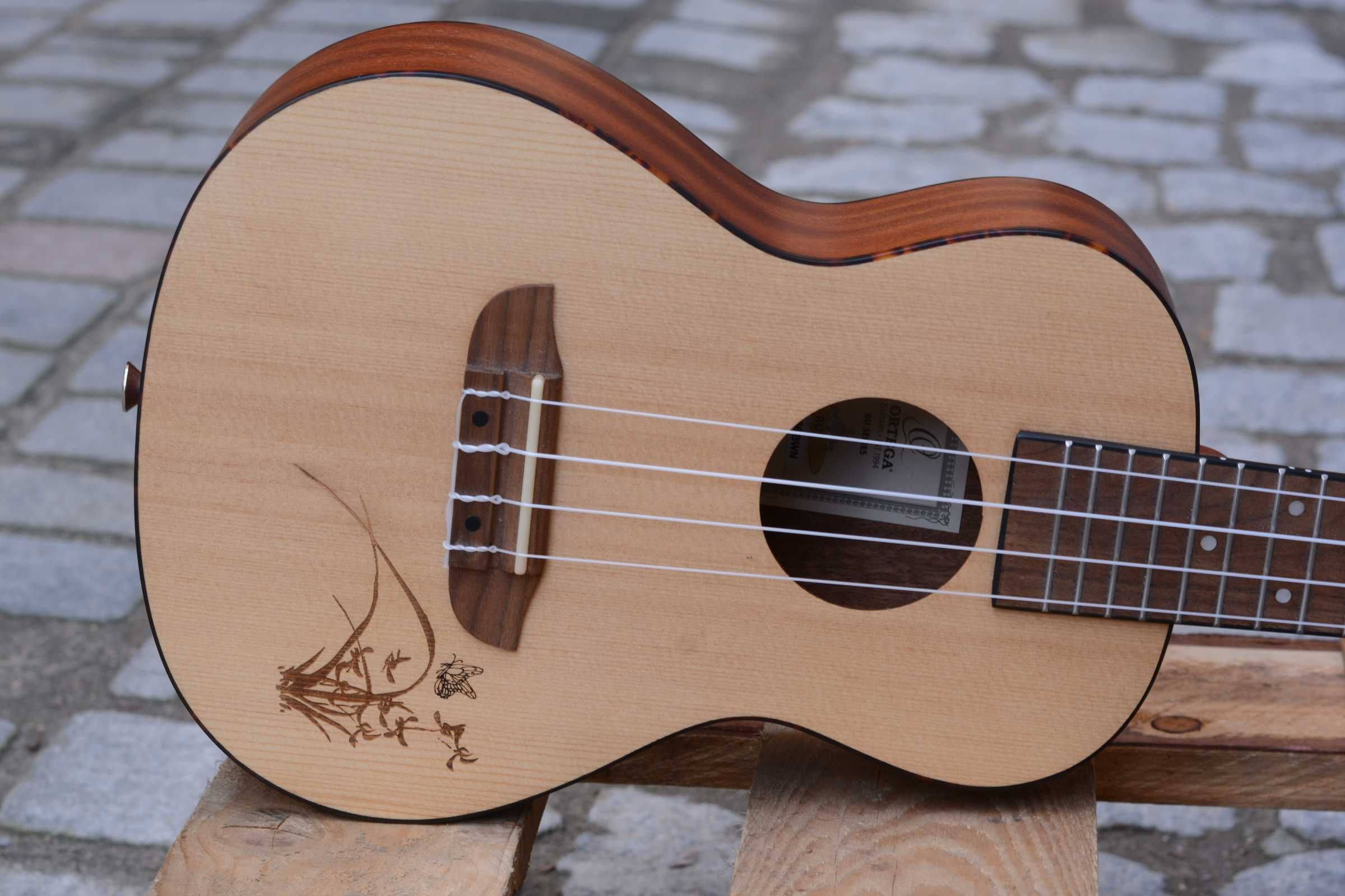 Ortega RU5 ukulele koncertowe