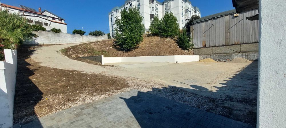 Armazém  com  rendimento anual 28.870 €