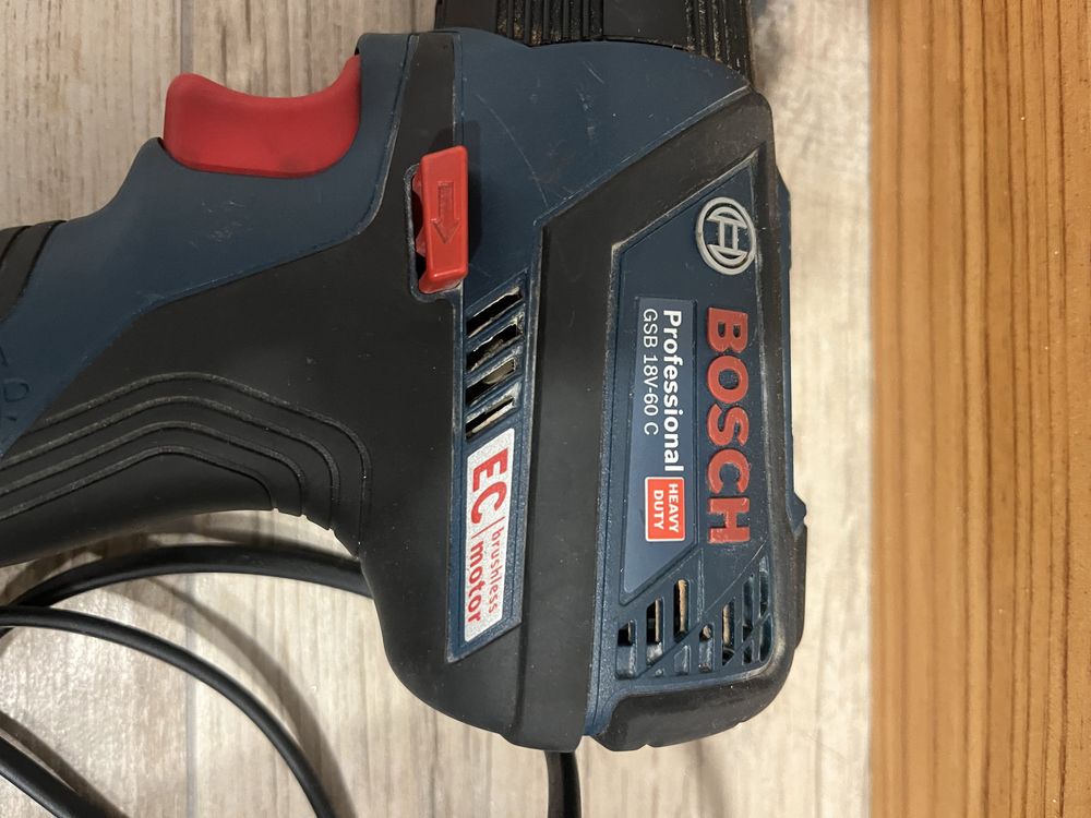 Berbequim Bosch 18 V 60 C