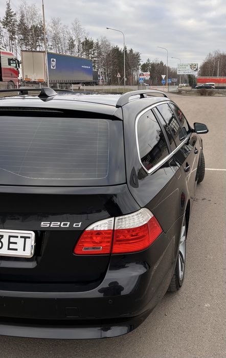 Продам BMW E61 TOURING 2010