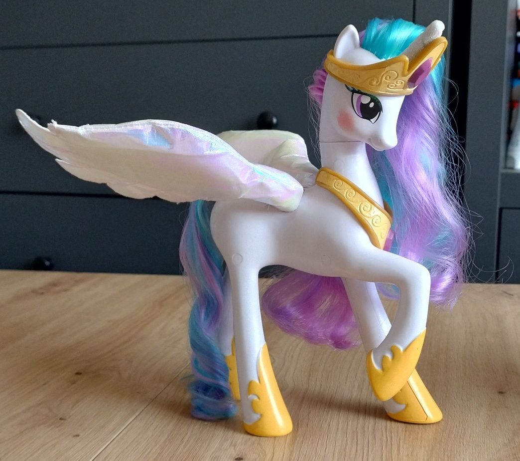 Księżniczka Celestia Pony, Hasbro + gratisy