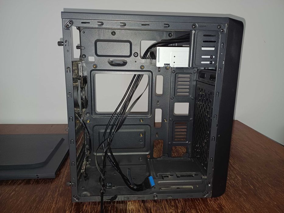 Obudowa + DVD SilentiumPC Brutus M10 Pure Black