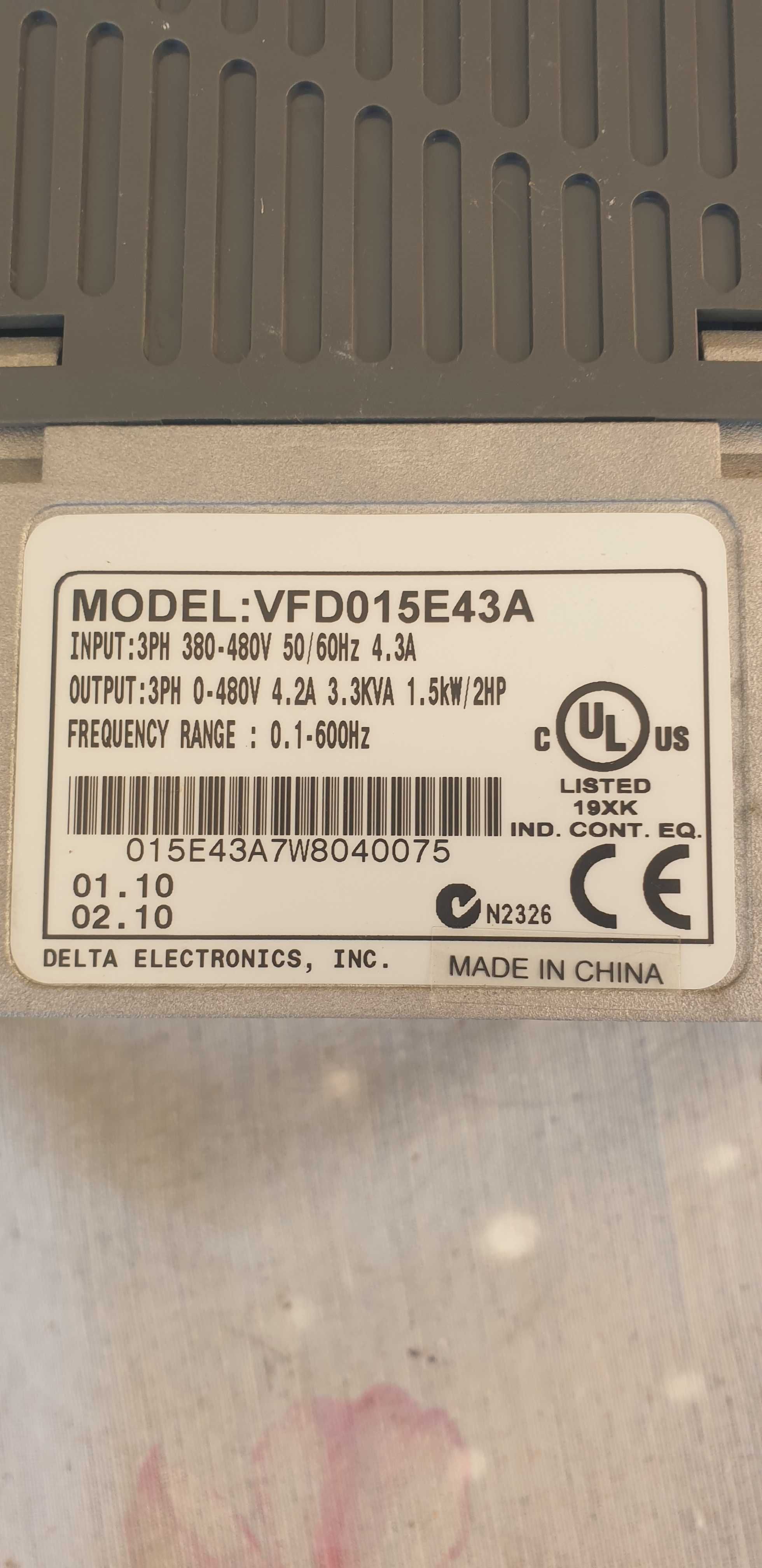 Variador de velocidade Delta VFD015E43A