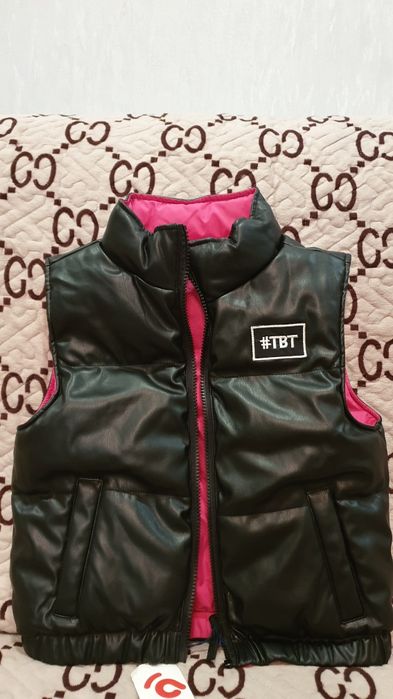 Двухсторонняя жилетка