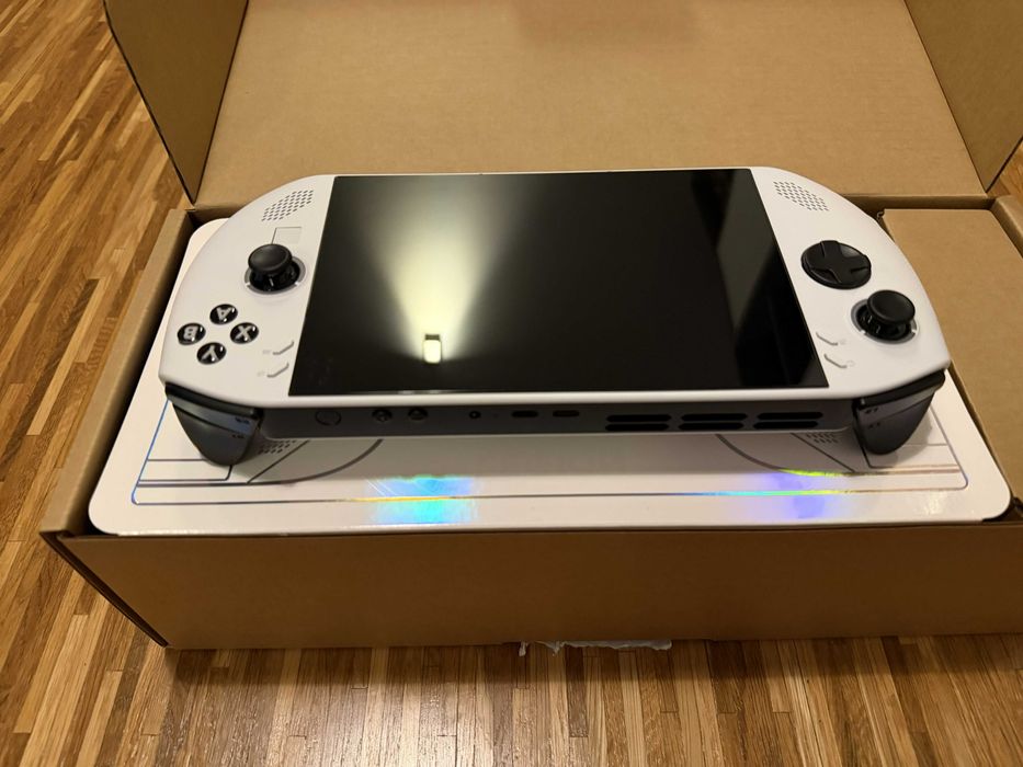 Konsola Lenovo Legion Go S biały + etui + szkło + gratis gry