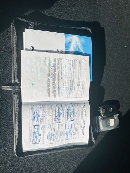 Офіційний ціленький Toyota Rav 4