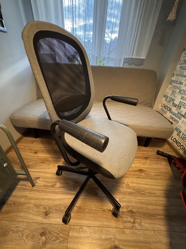 Krzedlo biurkowe Ikea