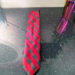 Krawat 100% jedwab krata szkocka świąteczny czerwony Tie Rack