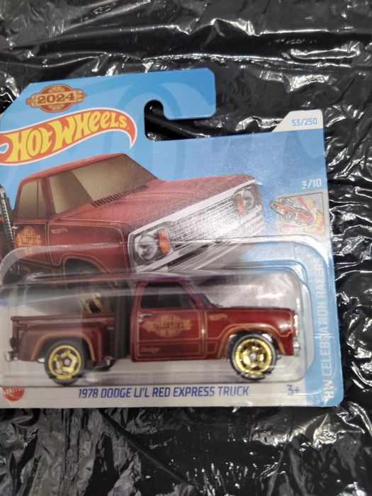 Auto hot wheels nowe