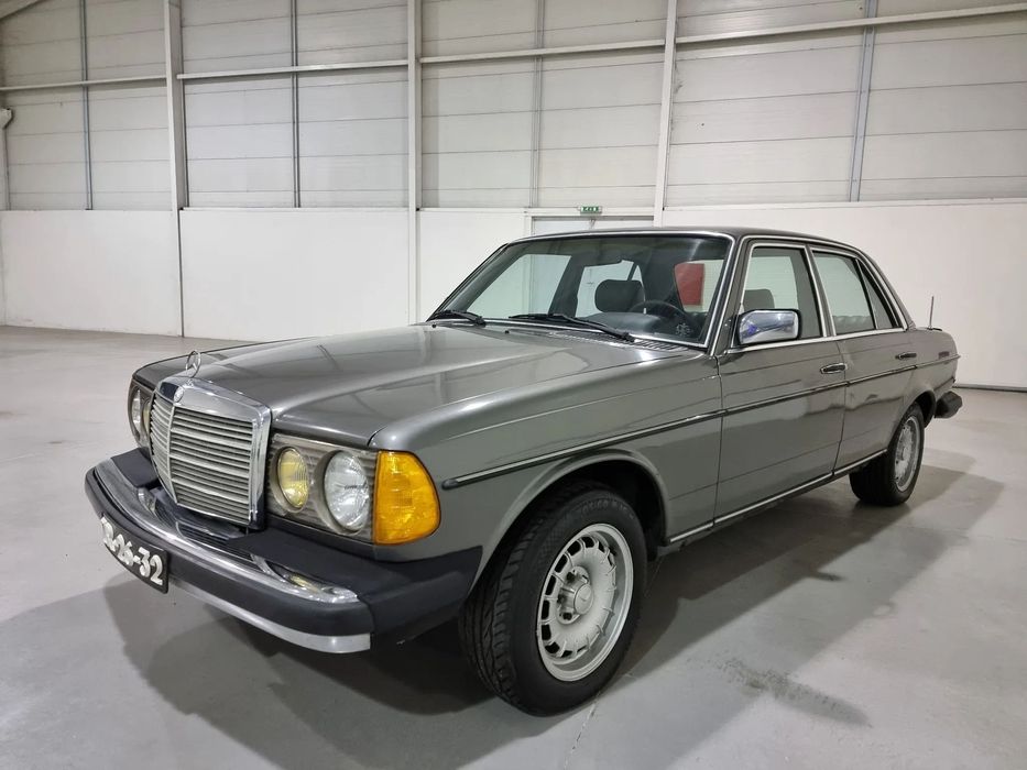 Mercedes-Benz W123 (1976-1986) 300D TurboDiesel