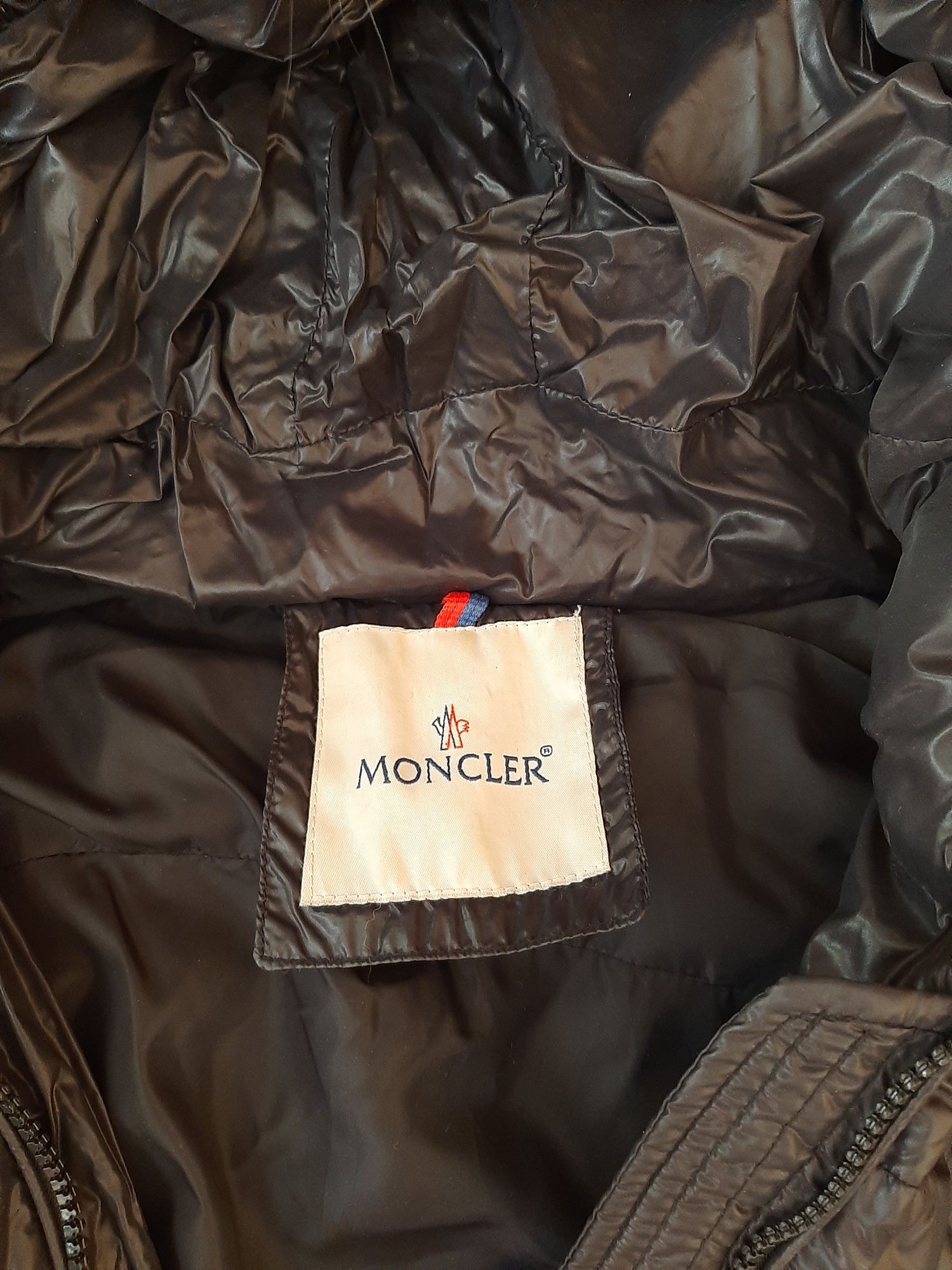 Kurtka puchowa Moncler