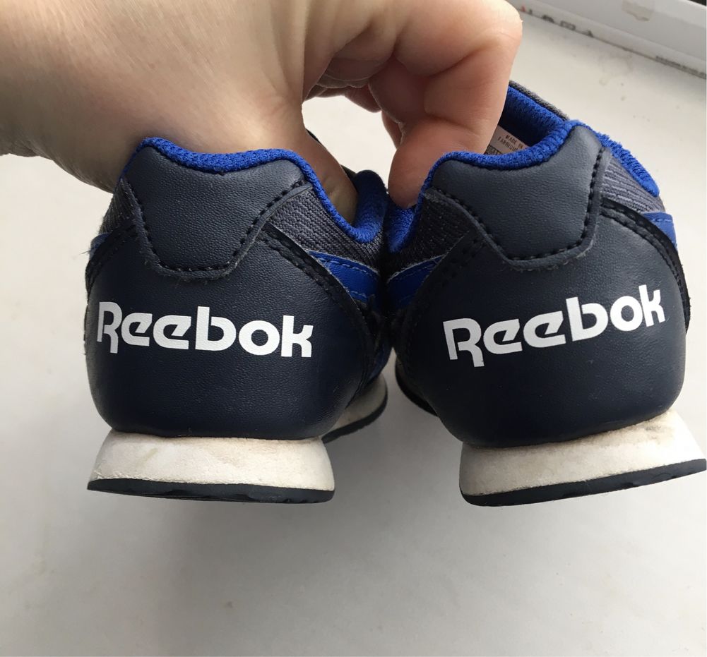 Кросівки фірми Reebok