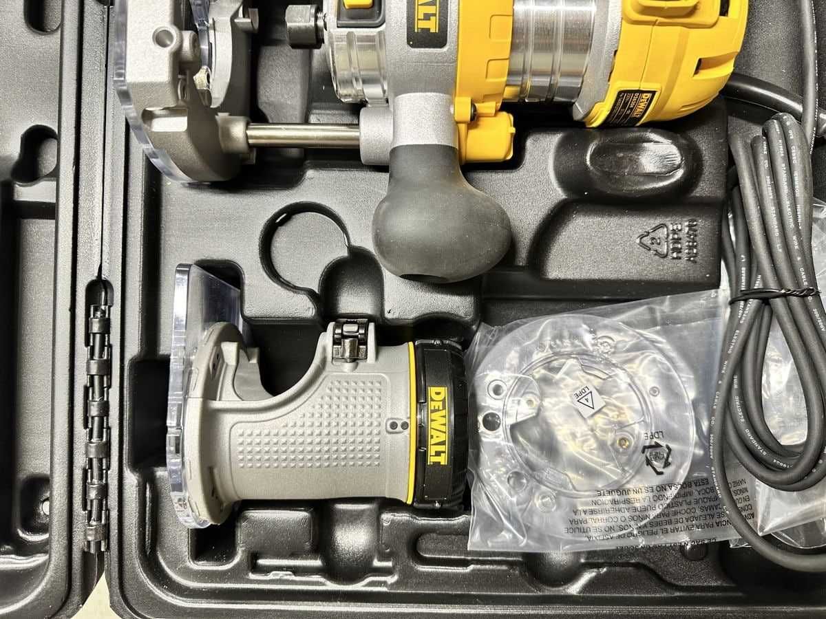 Frezarka DeWalt D26204K