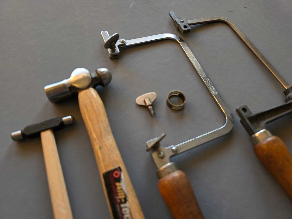 Zestaw - narzędzia jubilerskie - piłka włosowa, młotek