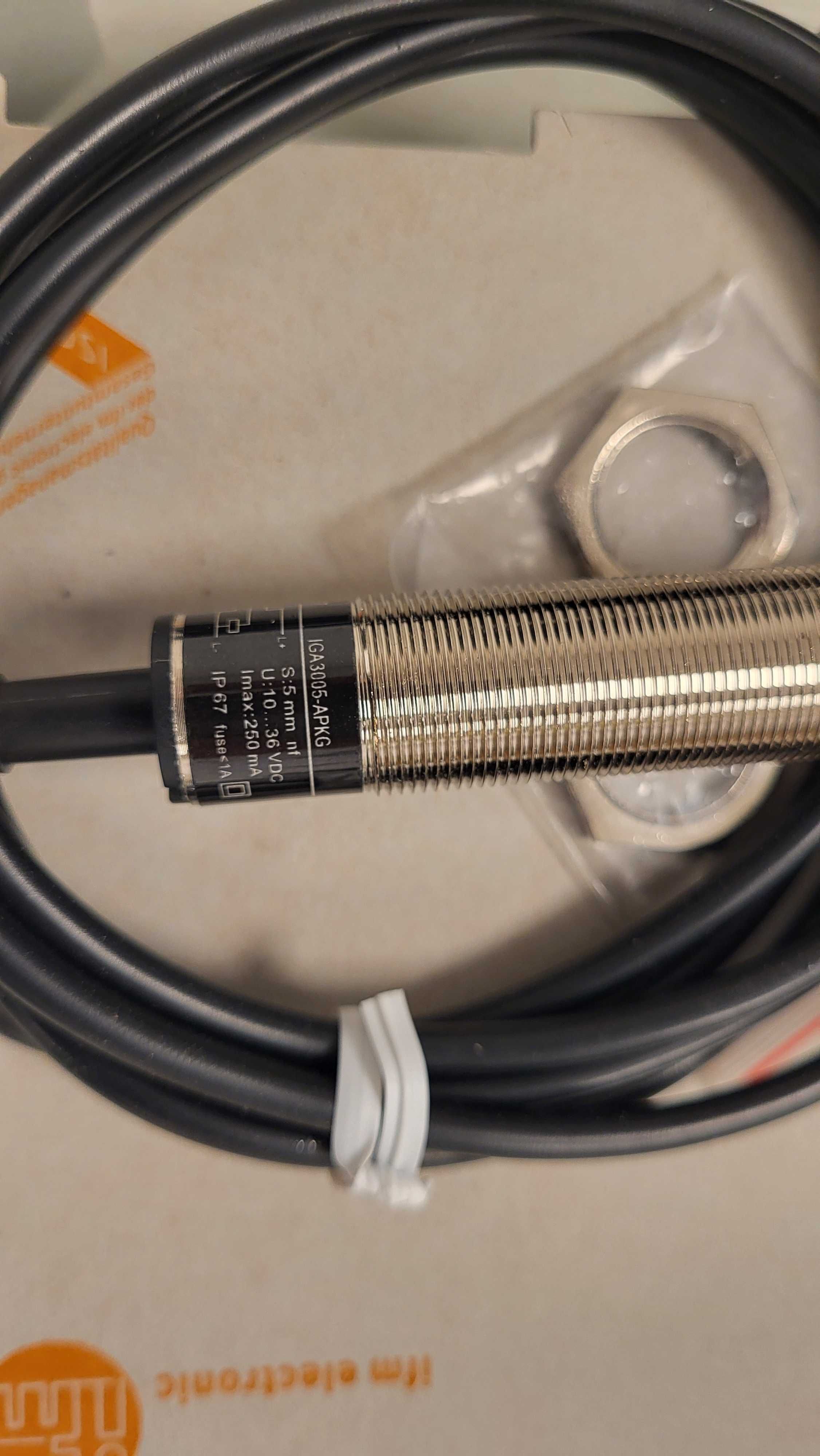 Sensor indutivo
IG5357
IGA3005-APKG