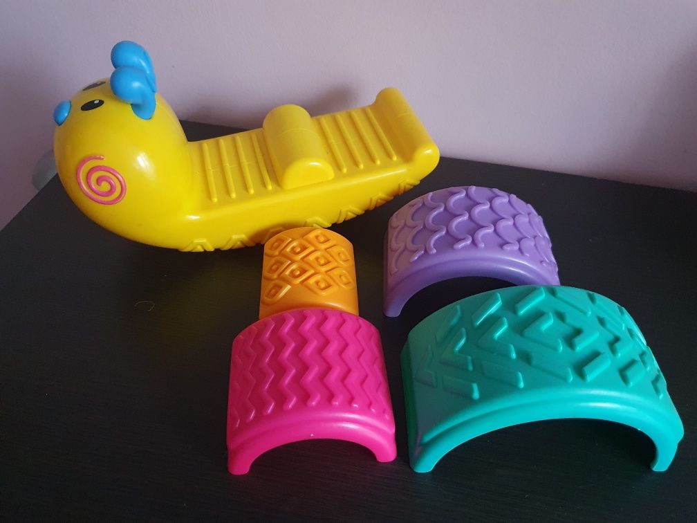 Kolorowy ślimak piramidka Fisher Price