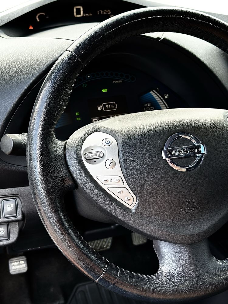 Nissan leaf з WEBASTO в продажі