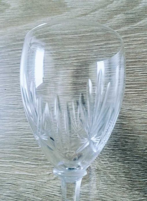 Kieliszek przeźroczysty ozdobny