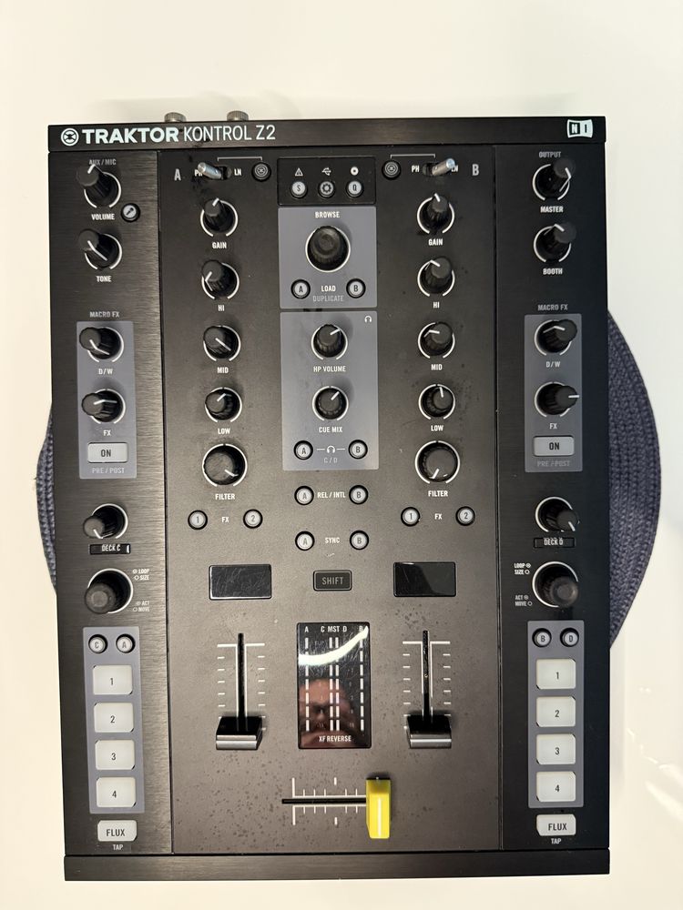Native Instrument Traktor z2 i Rane twelve mk2