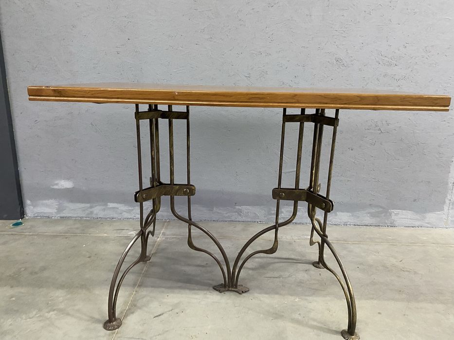 Стіл дубовий для кавярні, розпродаж столів