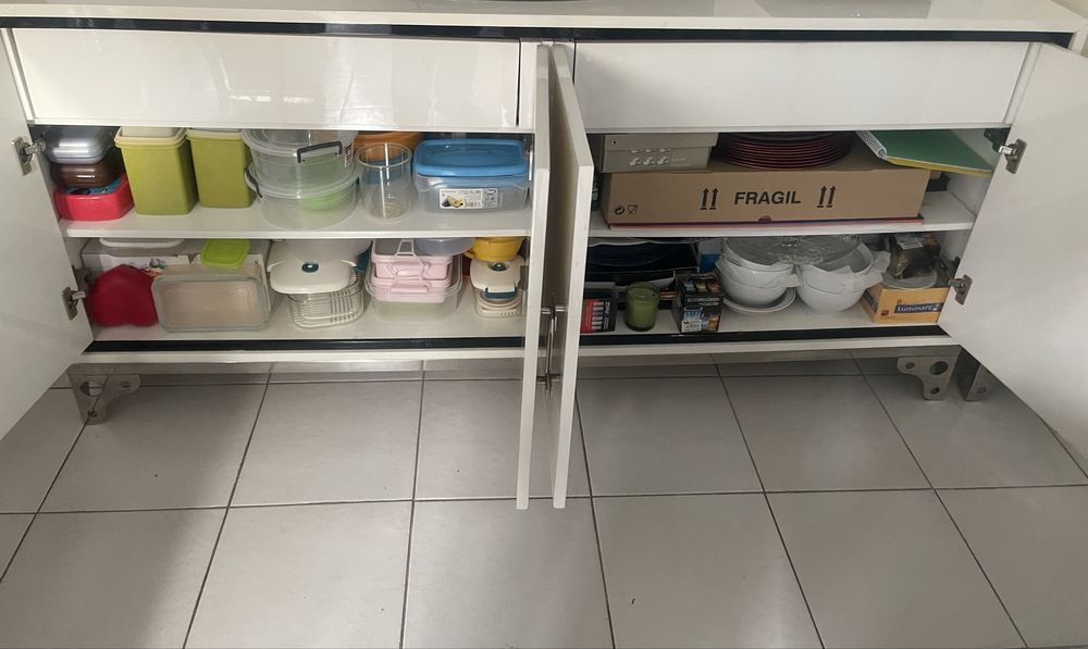 Moveis e espelos de sala