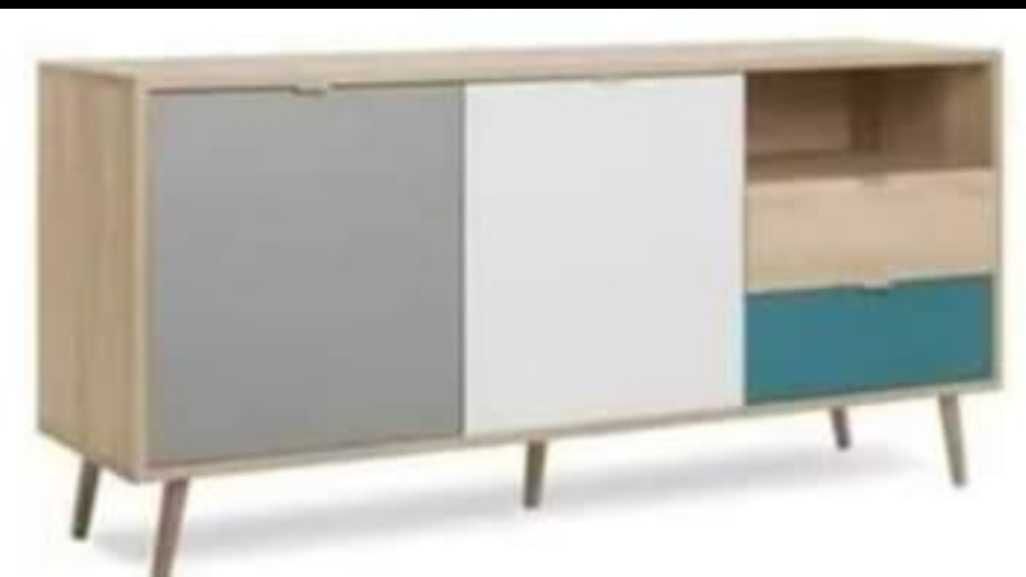 Novo armário de TV / cômoda. NOVO
New TV cabinet / dresser. Not used!