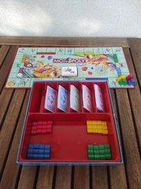 Gra Monopoly Junior w wesołym miasteczku
