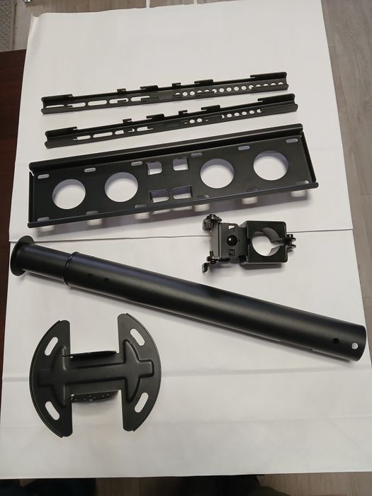 Uchwyt sufitowy do telewizora, model MCA3.