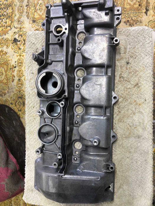 Кришка клапанів 2.2 CDI Mercedes W210 w203 w202